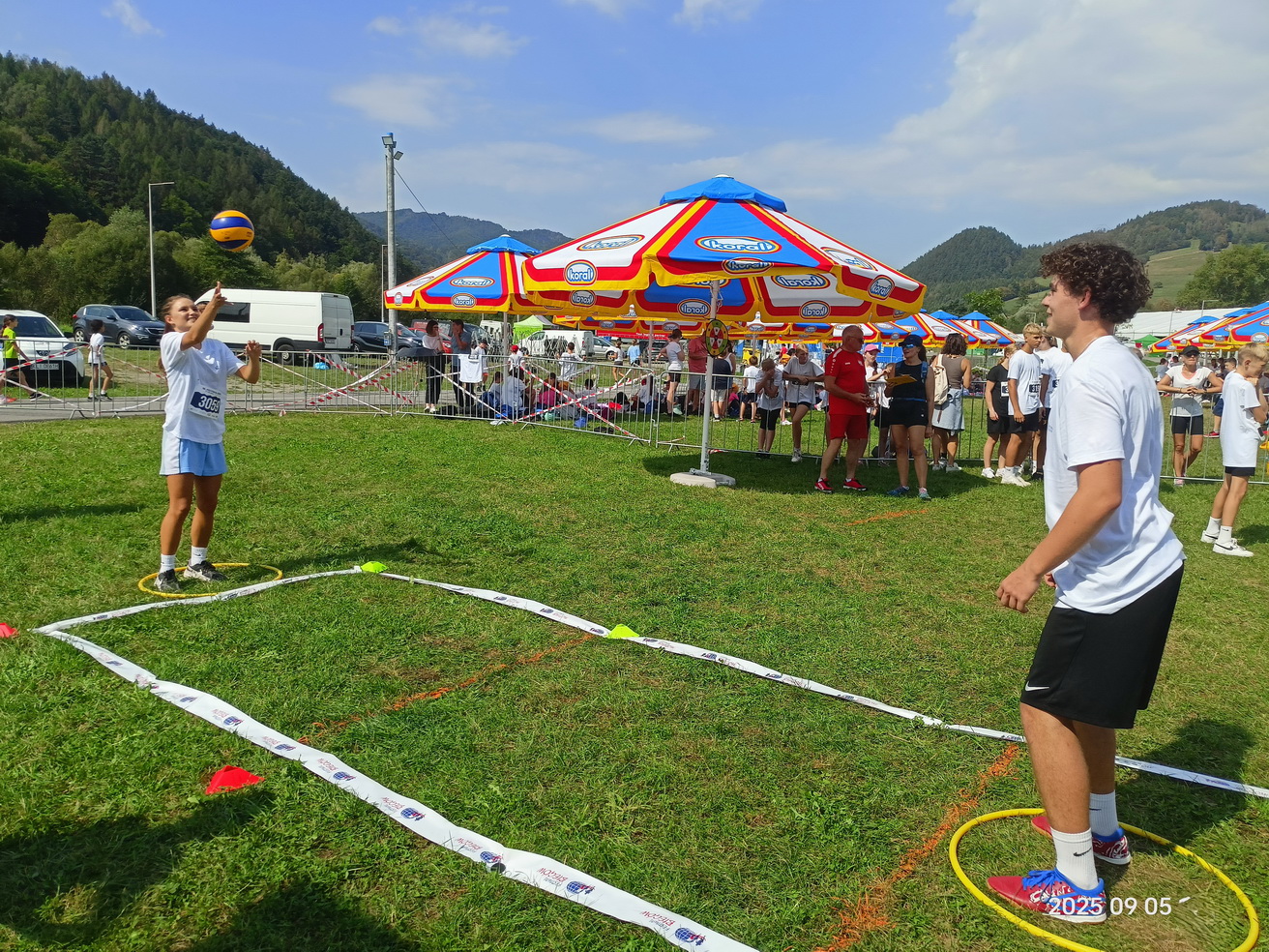 Zdjęcie 16 Festiwal Biegowy - Aktywny Małopolanin (3)26e4cd94-d6bb-4093-aeeb-f6de44cfc879.jpg w galerii Zawody sportowe Aktywny Małopolanin podczas 16 Festiwalu Biegowego
